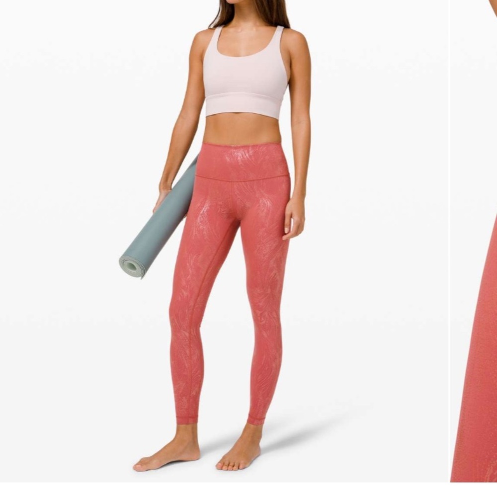 • Lululemon • Wunder Under High-Rise Tight Shine
Acclimatize Soft Cranberry Pink